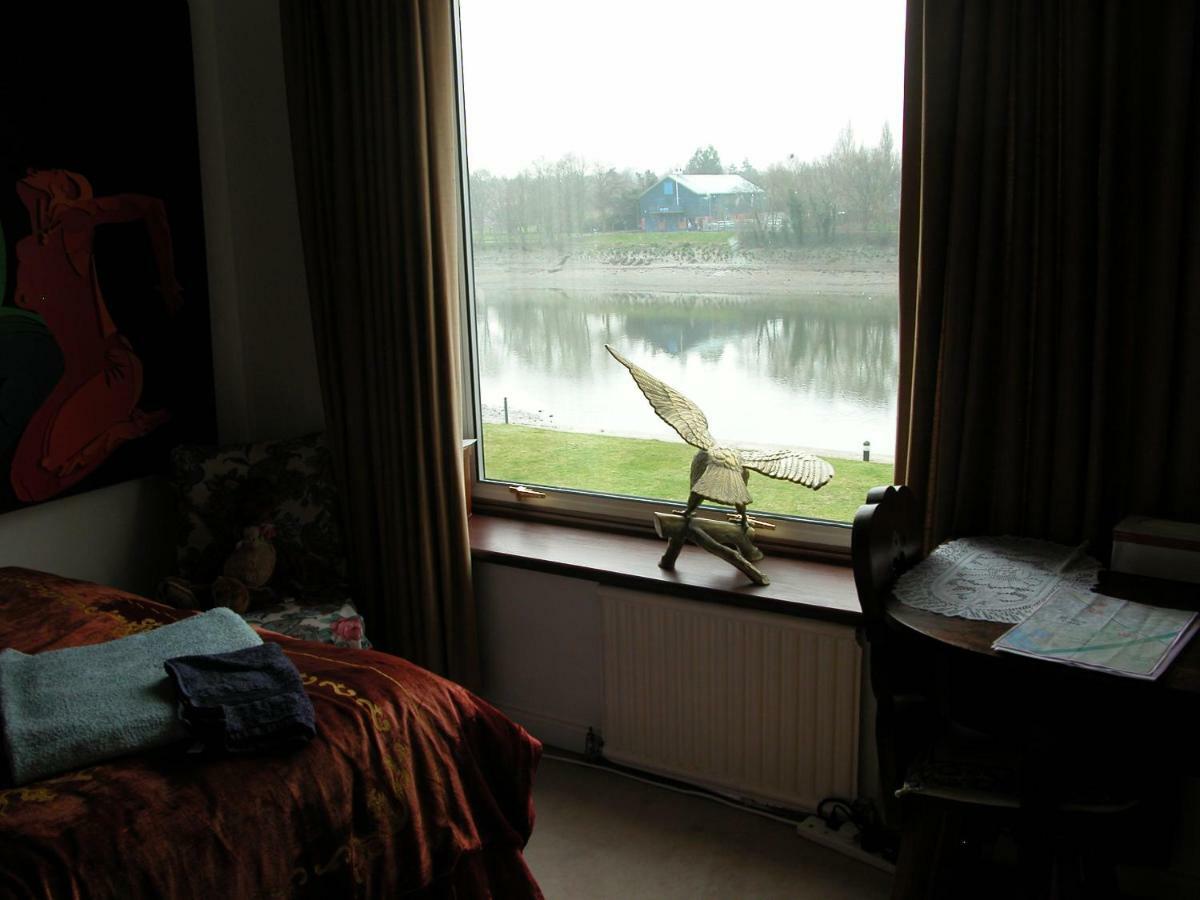 Chiswick Riviera With Free Parking Bed and Breakfast London Eksteriør billede
