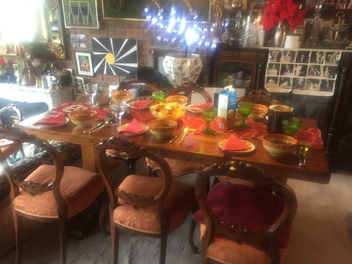 Chiswick Riviera With Free Parking Bed and Breakfast London Eksteriør billede